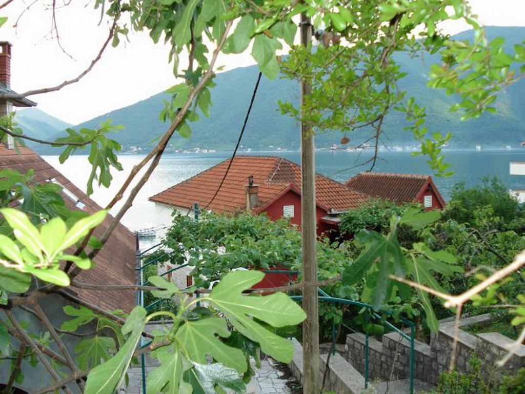 Holiday Home Bokokotorski Zaliv Exterior foto
