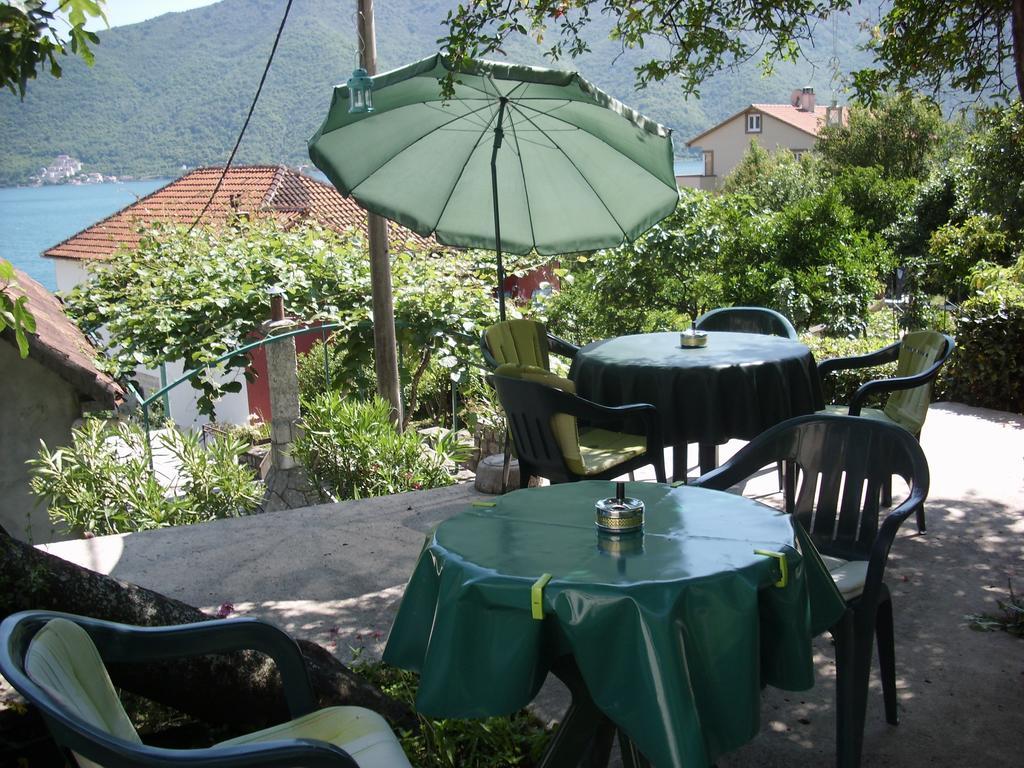 Holiday Home Bokokotorski Zaliv Exterior foto
